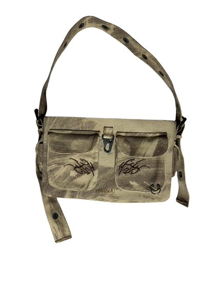 keychain cargo bag in sand